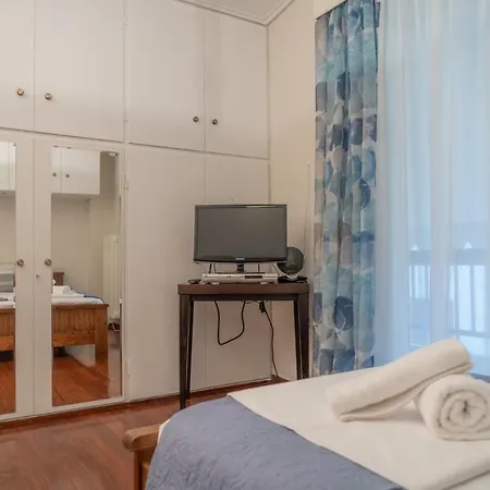 Aiolos Apartment *